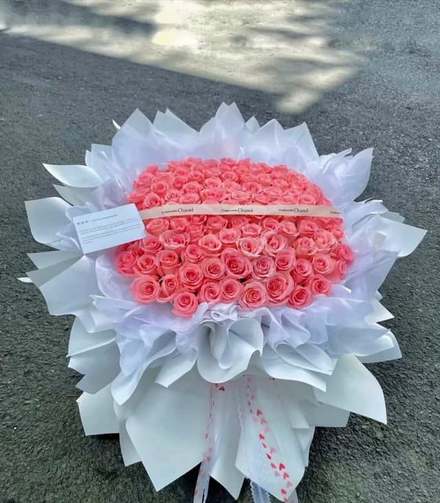 Hoa sinh nhật - kỉ niệm 100 bông hồng