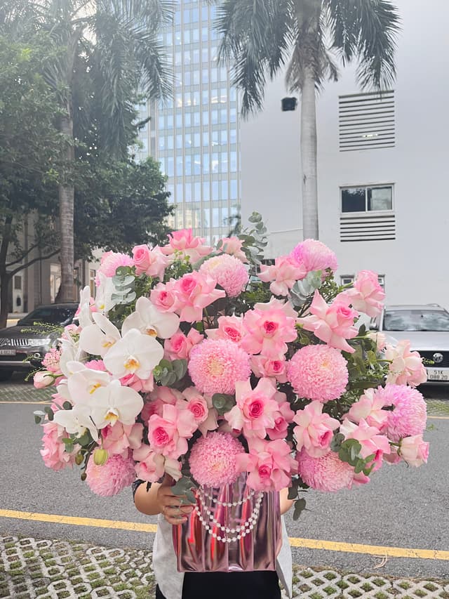 Sắc hồng khoe thắm 