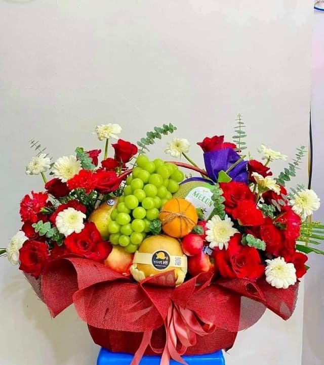 Giỏ trái cây khai trương